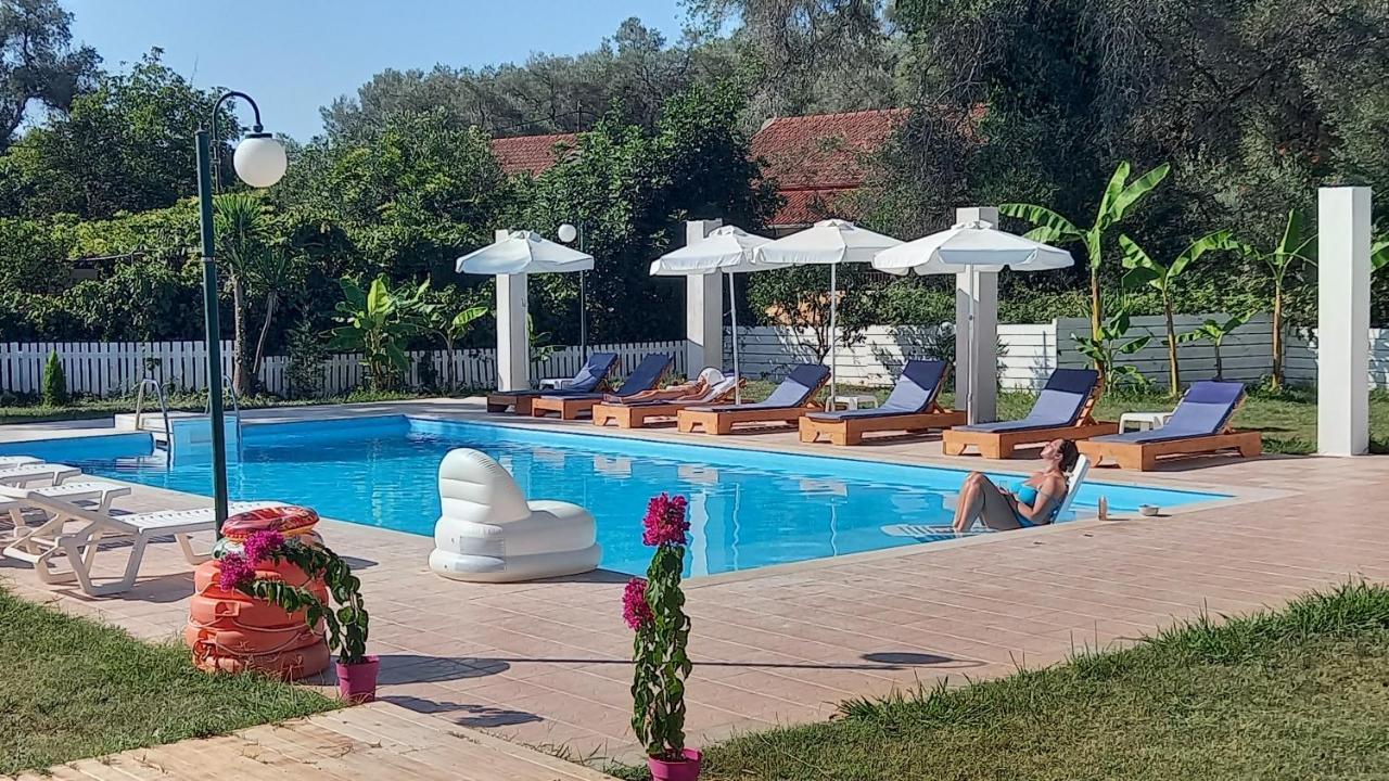 Amelia'S Garden Aparthotel Kavos Exterior photo