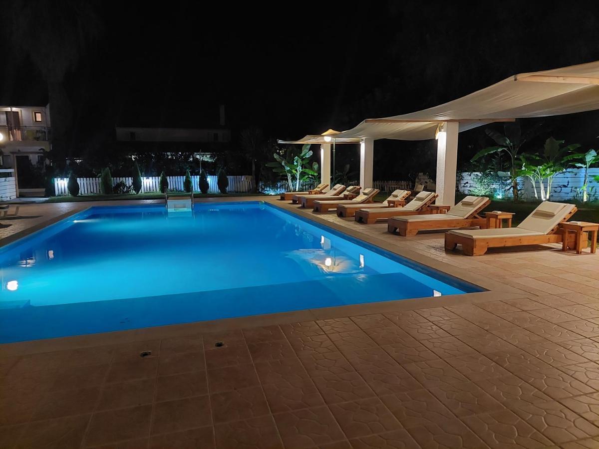 Amelia'S Garden Aparthotel Kavos Exterior photo